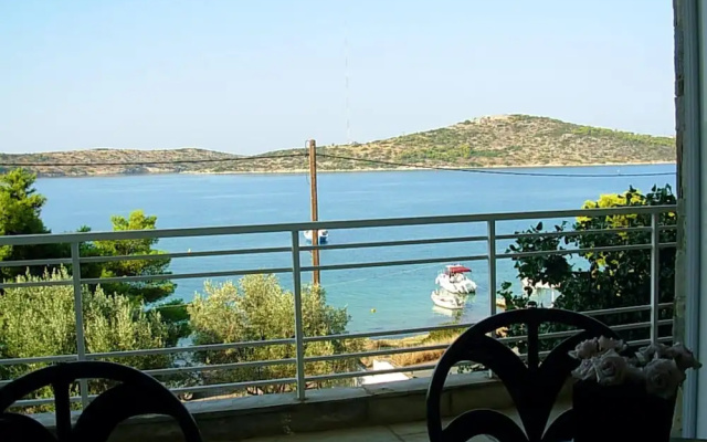 Holiday home Léoforos Dimokratias et Mandilara 1
