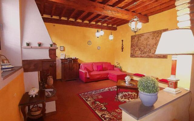 Real Rustic Tuscany Style In Center