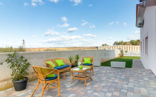 Serene Holiday Home in Novigrad with Private Pool
