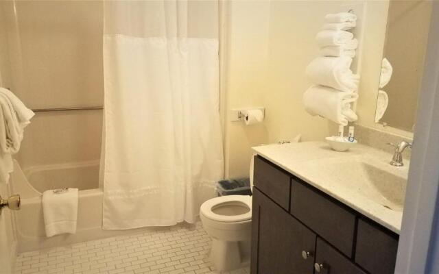 The Lighthouse Inn & Suites