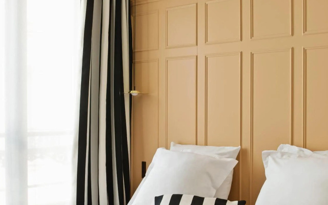 New Hotel Lafayette