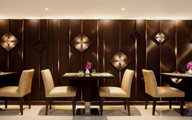 Chiva Bangkok Hotel (SHA Extra Plus)