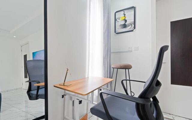 Luxury 2bedroom apartment with pool