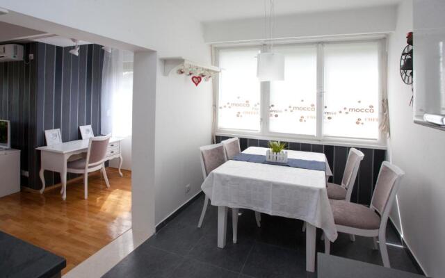 Apartment Macho