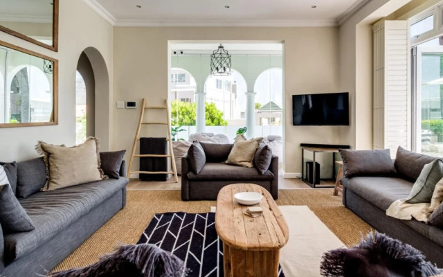 Sedgemoor Villa in Camps Bay