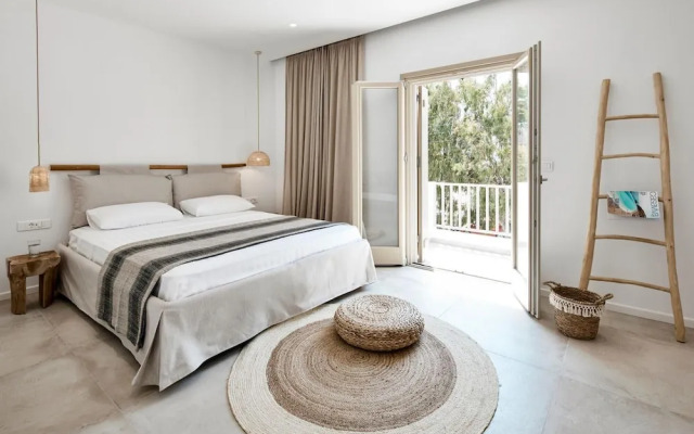 Arco Solium Suites Milos Superior Suite