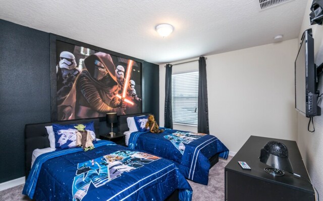 1684 Moonvalley Drive