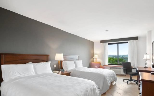 Holiday Inn Panama Canal by IHG