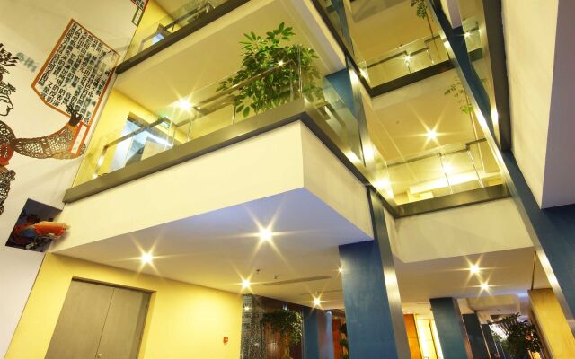 China Community Art Habitat Hotel