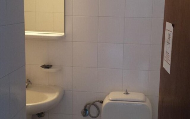 Leonidas Rooms