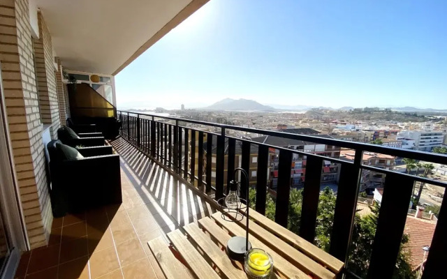 3 Bed room flat with Sea & Mountain View