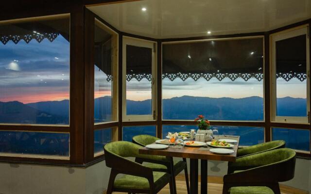 Sumitel Vista 800m from Mall Road