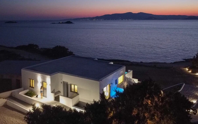 Seanfinity Beachfront Suites