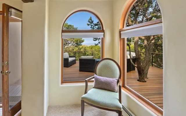 Casa Ladera - Enchanting Home, Nestled in Foothills With Spectacular Views