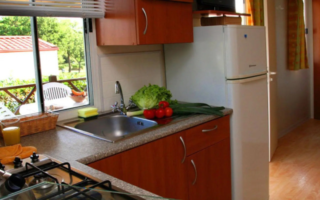 Holiday home Zivogosce