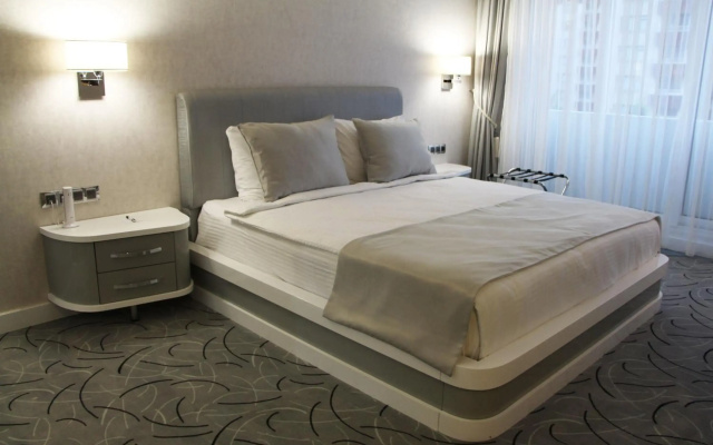 White Line Boutique Hotel
