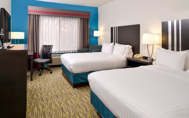 Holiday Inn Express & Suites Omaha West, an IHG Hotel