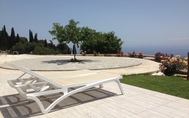 Skala Villa