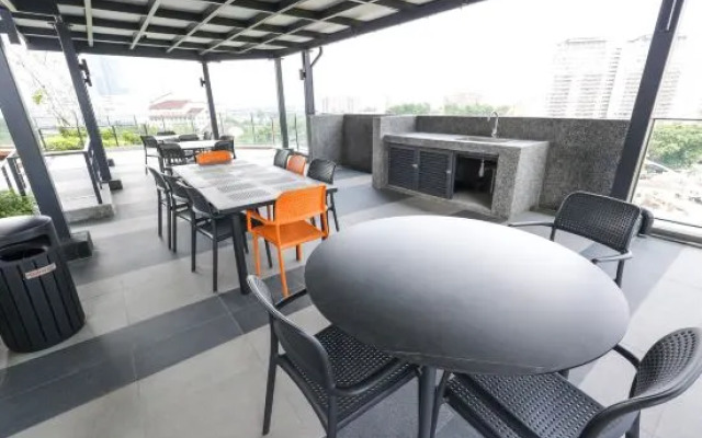 Kuala Lumpur Sunway Velocity by Vivid Stay