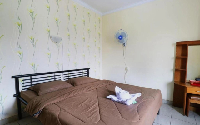 Hotel Arjuna – Guest Rooms – Cisarua