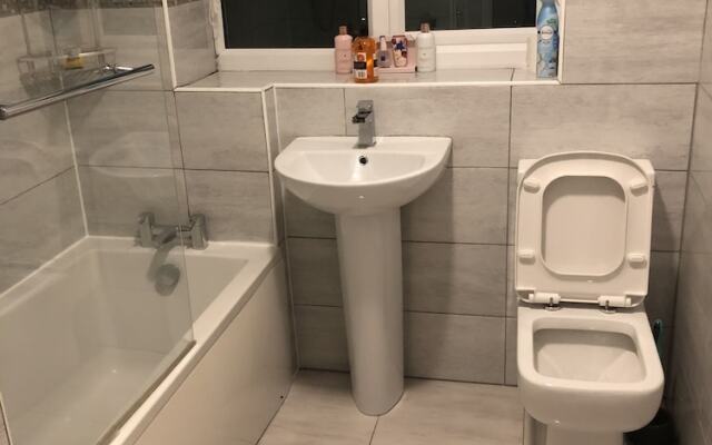 Lovely 3-bed House in Chafford Hundred
