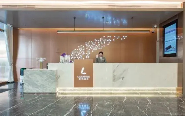 Lavande Hotel (Jinan Shiji Avenue Aotelaisi)