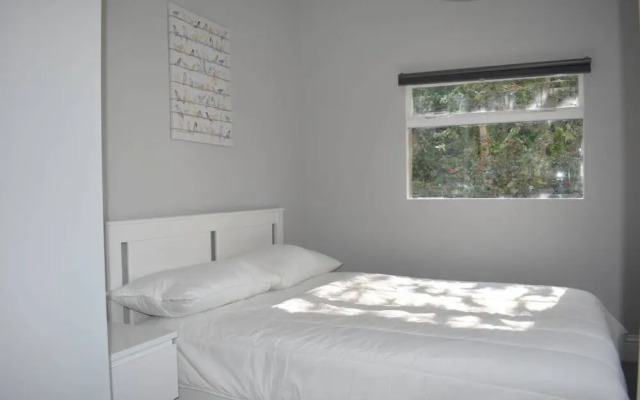Contemporary 2 Bedroom Flat in Brighton