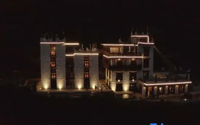 Deji Kangwa Hostel