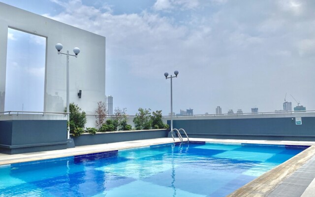 I Suites Hotel