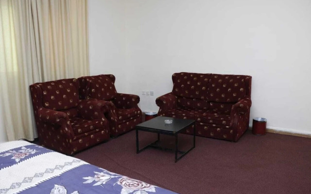 Seleen Hotel Suites