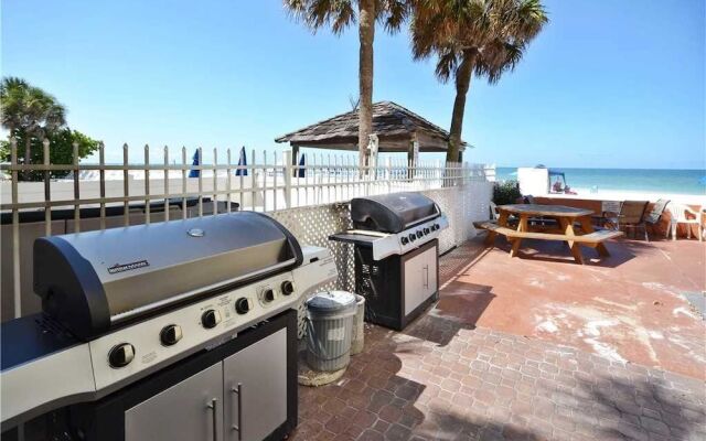 Las Brisas 404 - Three Bedroom Condo