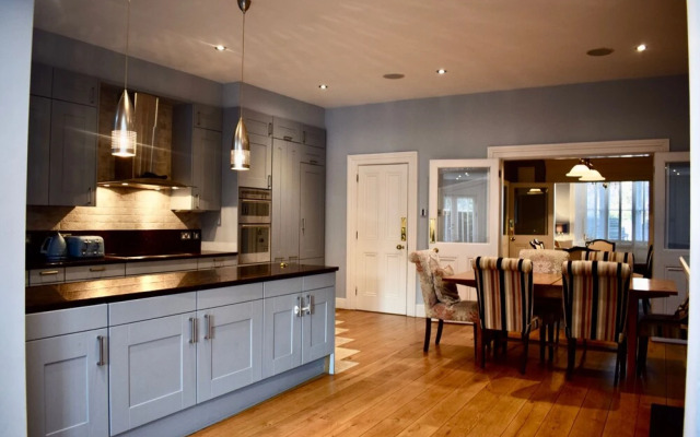 Refurbished Traditional Dublin Townhouse