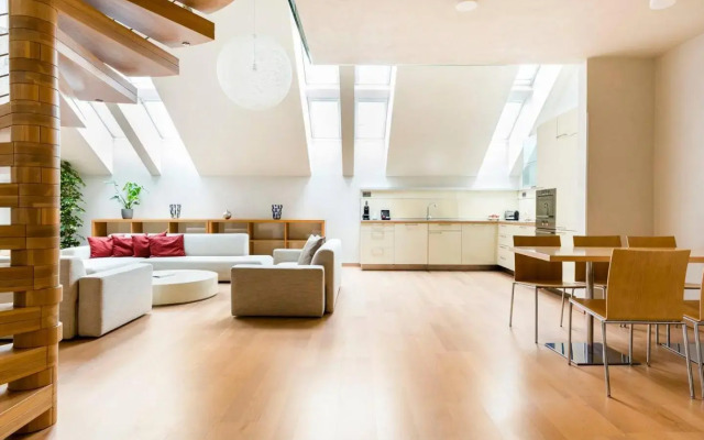 Roset Hotel & Residence