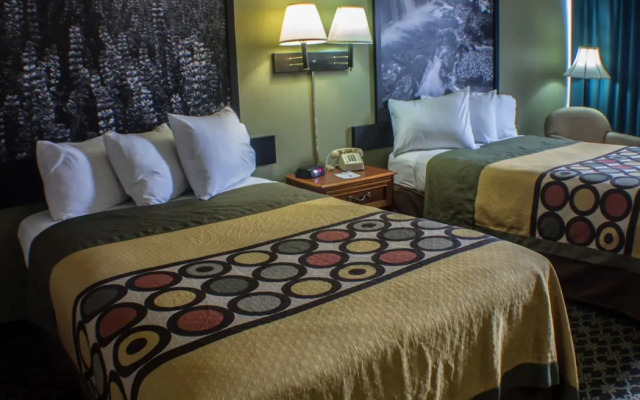 Econo Lodge Erie near Casino