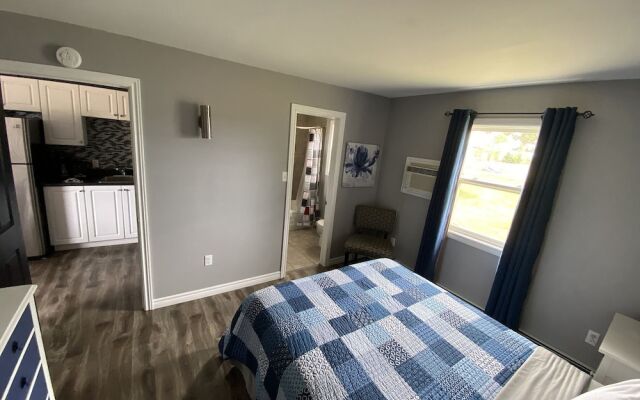 Pines Motel