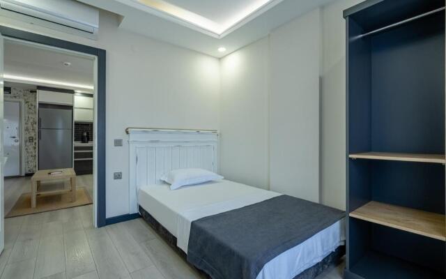 Eluxio Suite Hotel