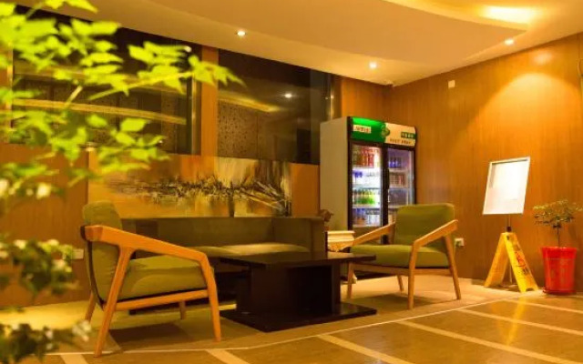 Xiangru Chain Hotel (Shanghai Caogen