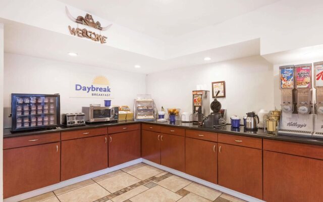 Days Inn by Wyndham Austin/University/Downtown