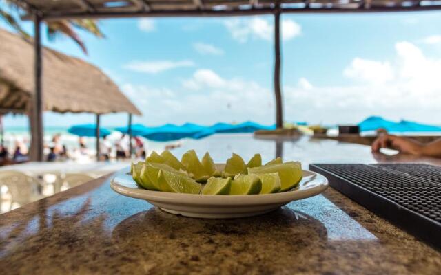 Luciana Hotel & Beach Club