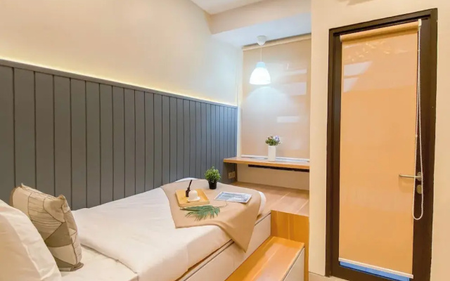 Chic And Cozy Studio At Apartment Transpark Cibubur
