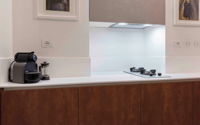 Deluxe Pitti Suites by MMega