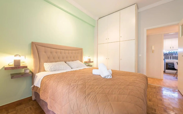 Gorgeous & Modern Apartment at Ampelokipi Metro Station