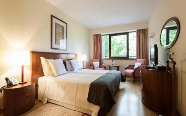 Stay In The Heart Of Lisbon Altis Suites