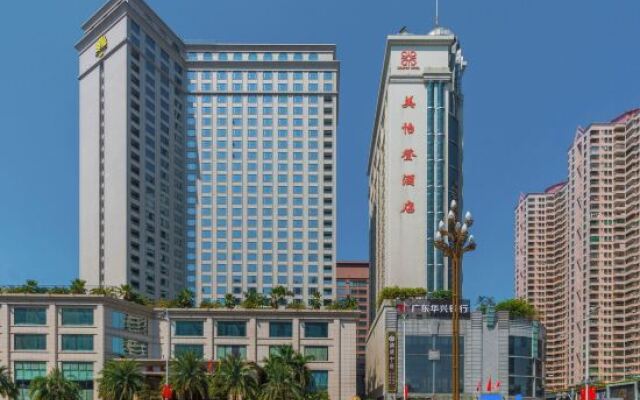 Miraton Hotel