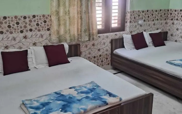 Maa Saraswati Atithi Bhavan