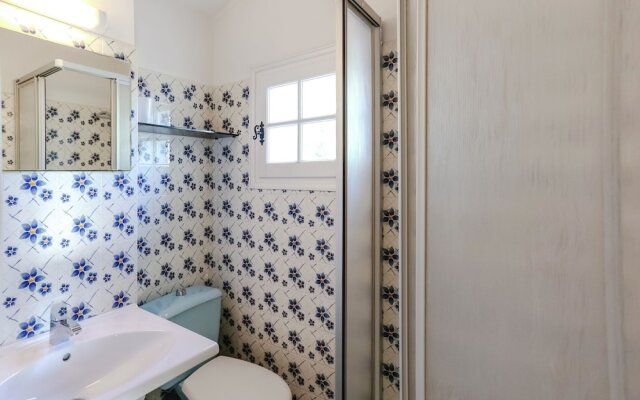 Boutique Holiday Home in Bormes-les-Mimosas with Pool