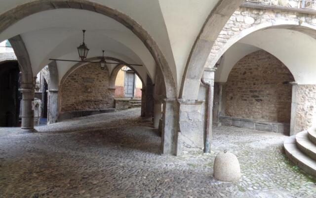 Panoramic Apartment with Balcony and Terrace