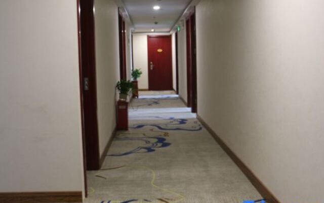 OYO Mushi Hotel (Zhenjiang Babai Ban Suning Square)