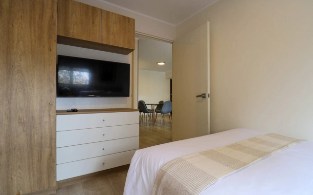 w Prestigious 3BR w Great Balcony in Miraflores