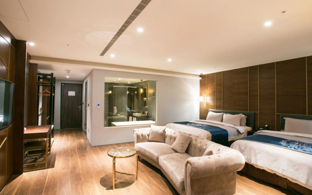 Saint Art Hotel